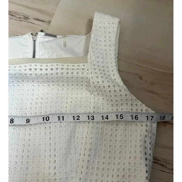 Elie Tahari Women's Dart Neck Aline Dress Size 8 White Sleeveless - Picture 6 of 10
